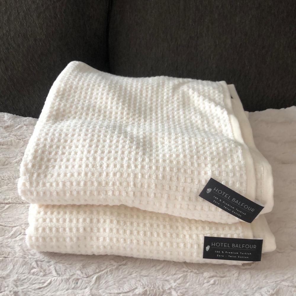 Hotel Balfour Ivory Waffle Bath Towels - Set of 2